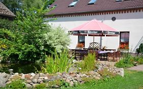 Storchennest an der Spree in Radinkendorf